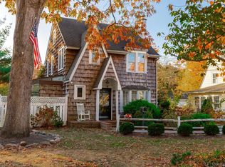 517 Pine Acres Blvd, Brightwaters, NY 11718