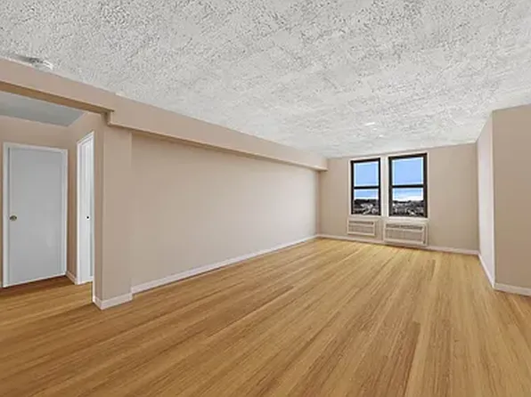 175-44 88th Avenue image 1 of 7