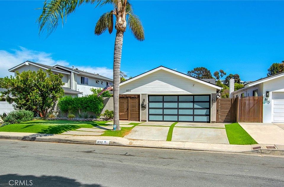 1st image of 832 Camino De Los Mares