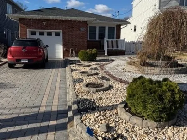 2843 Wickersham Ave, Linden City, NJ 07036