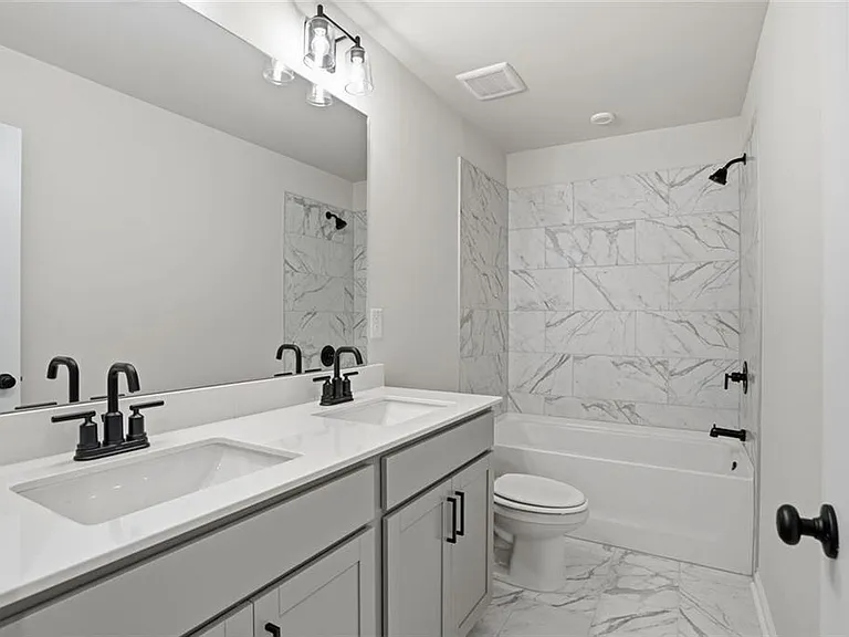 142 Henley St W #11 — Photo 19
