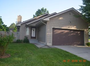 2662 W Hanover Dr, Springfield, MO 65807