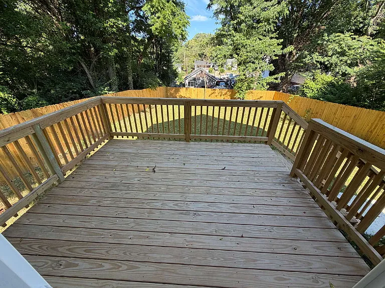 2036 Harrison Ave — Photo 30