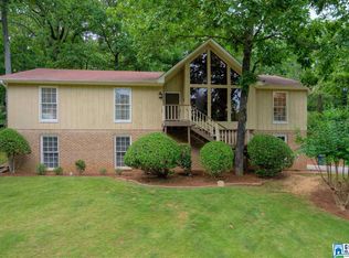 712 Whippoorwill Dr, Birmingham, AL 35244