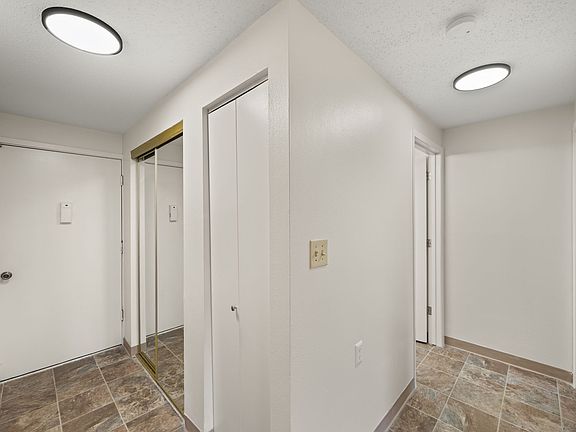 5th image of 1104 8th St APT 303