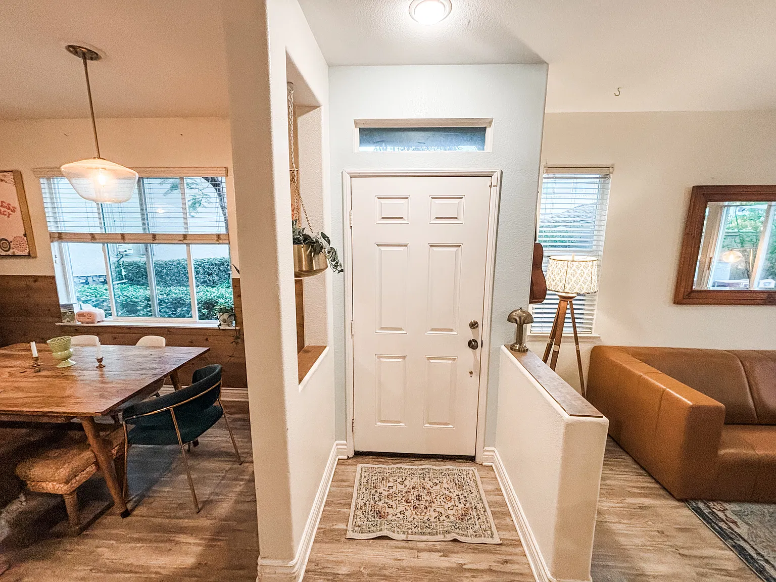 3 bed, 2.5 bath, 1368 sqft, $4,200 — Photo 3