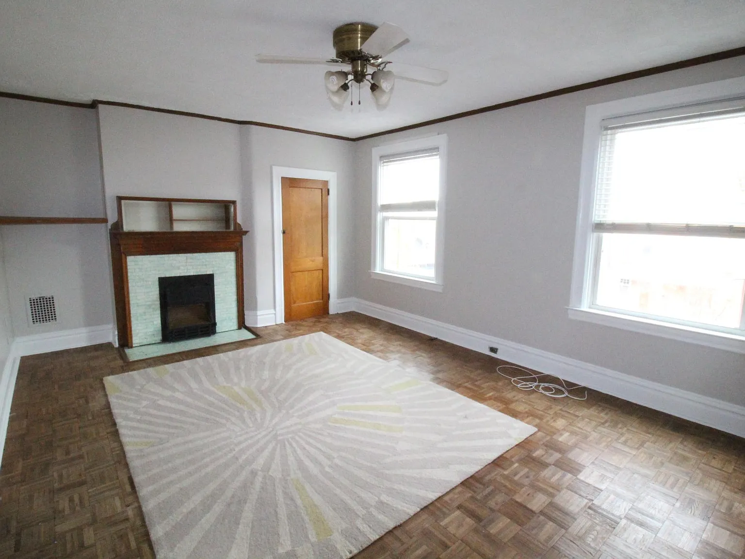 616 S Lang Ave — Photo 3