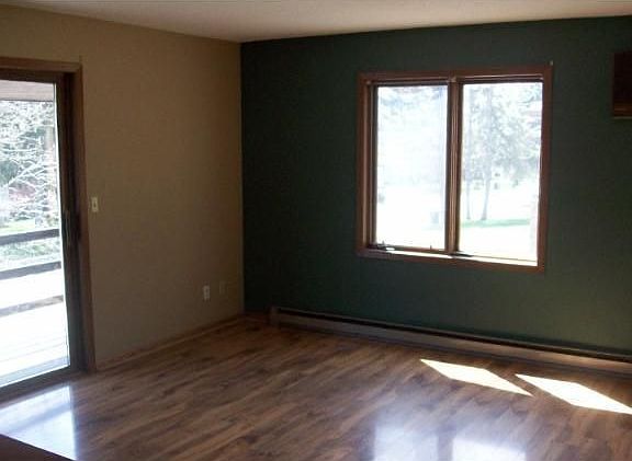 4th image of 813 4th Ave N