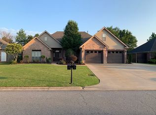 4405 Tree House Dr, Conway, AR 72034