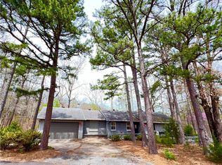 22 Harvey Rd, Eureka Springs, AR 72632