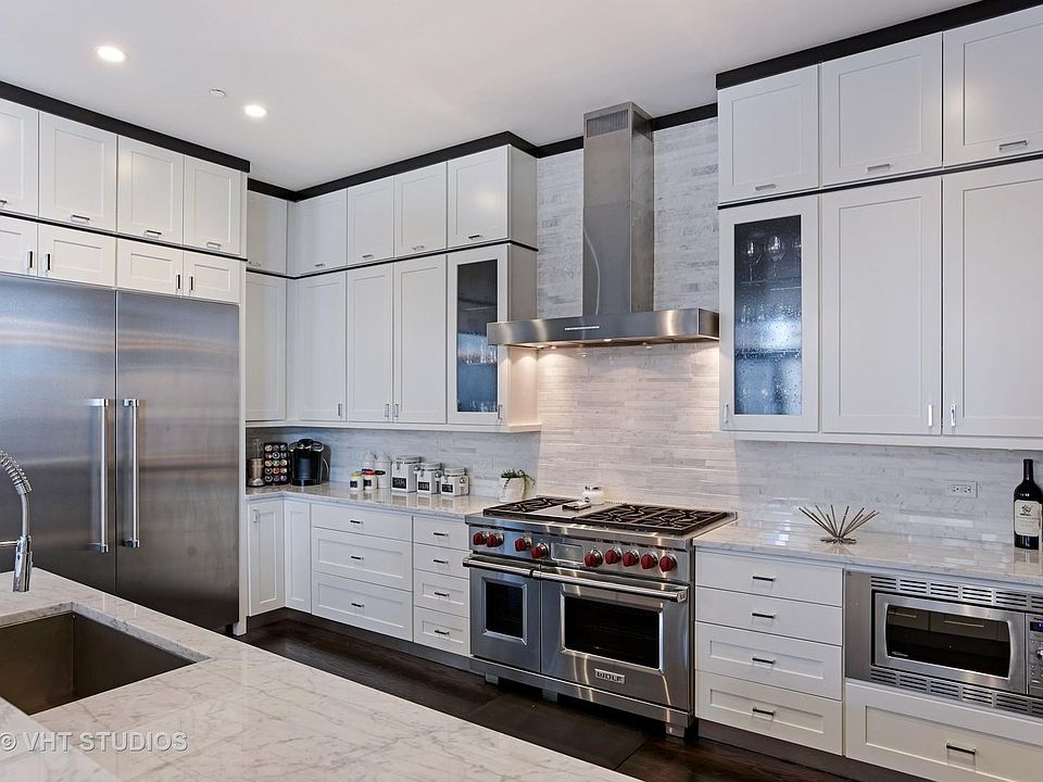 1st image of 6 N Michigan Ave Unit 1901A