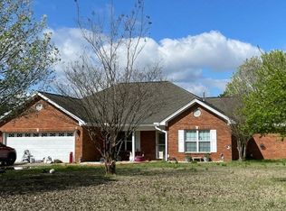 3115 Old Wolfe Rd, Caledonia, MS 39740