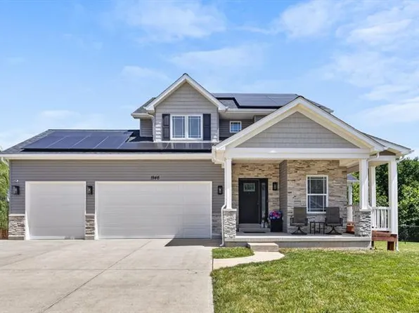 1946 Masters Dr, Festus, MO 63028