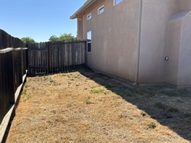 458 Sherwood Pl — Photo 22