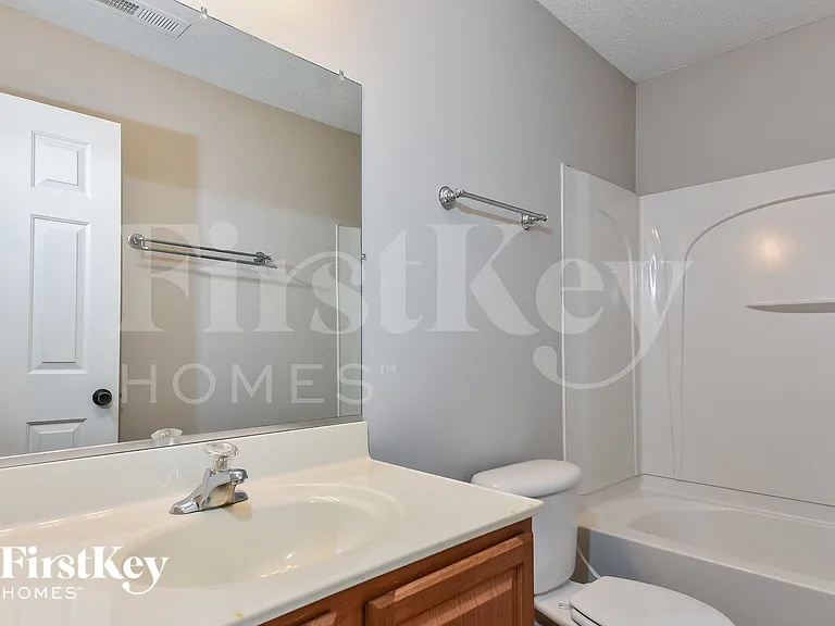 5004 Emberly Dr — Photo 13