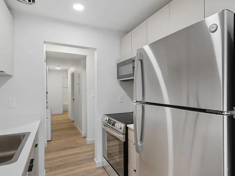 Modern Apartments in Queen Anne Steps from Climate Pledge Arena! — Photo 22