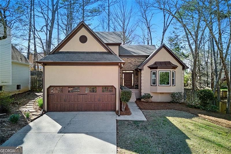 1st image of 216 Tennis Court Ln NW
