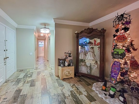 2nd image of 2139 Ricks Dr