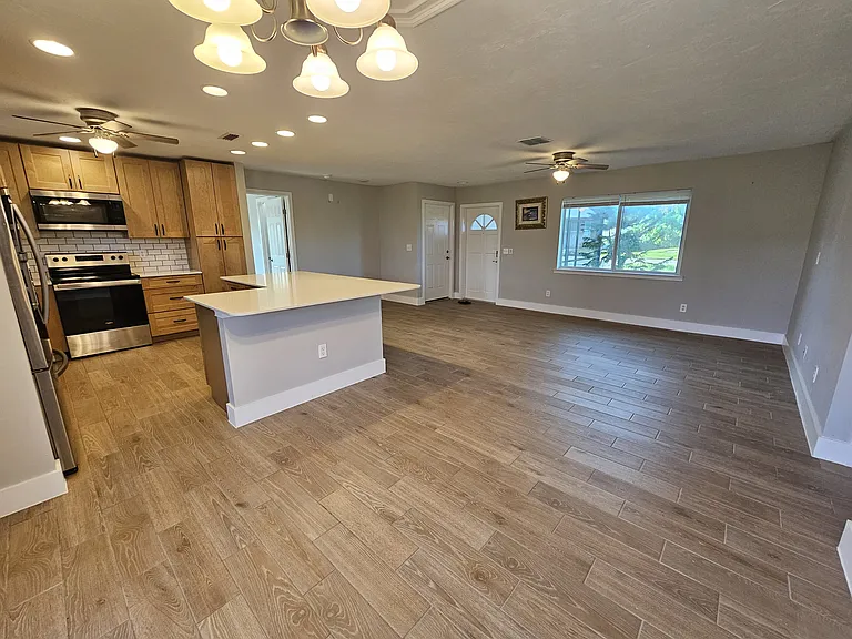 6080 Park Rd — Photo 12