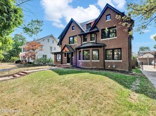 2436 Broadmeade Rd, Seneca Gardens, KY 40205