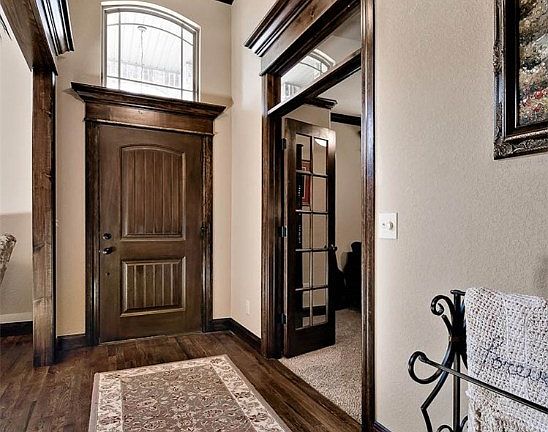 2nd image of 6101 Sommerset Ct