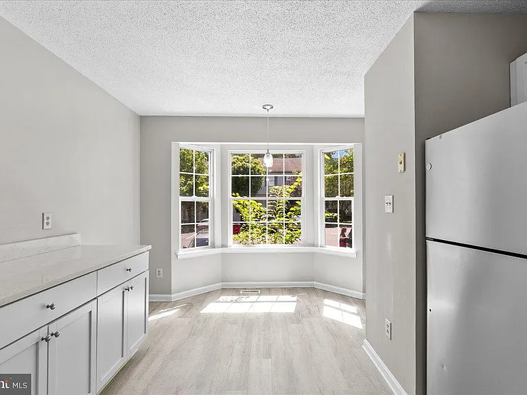 229 Sherando Cir — Photo 4