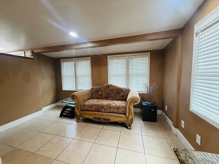 4229 W Regent Dr — Photo 6