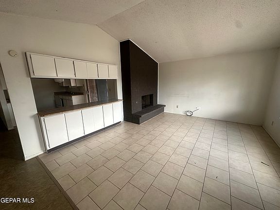 2nd image of 2901 Beachcomber Dr #B