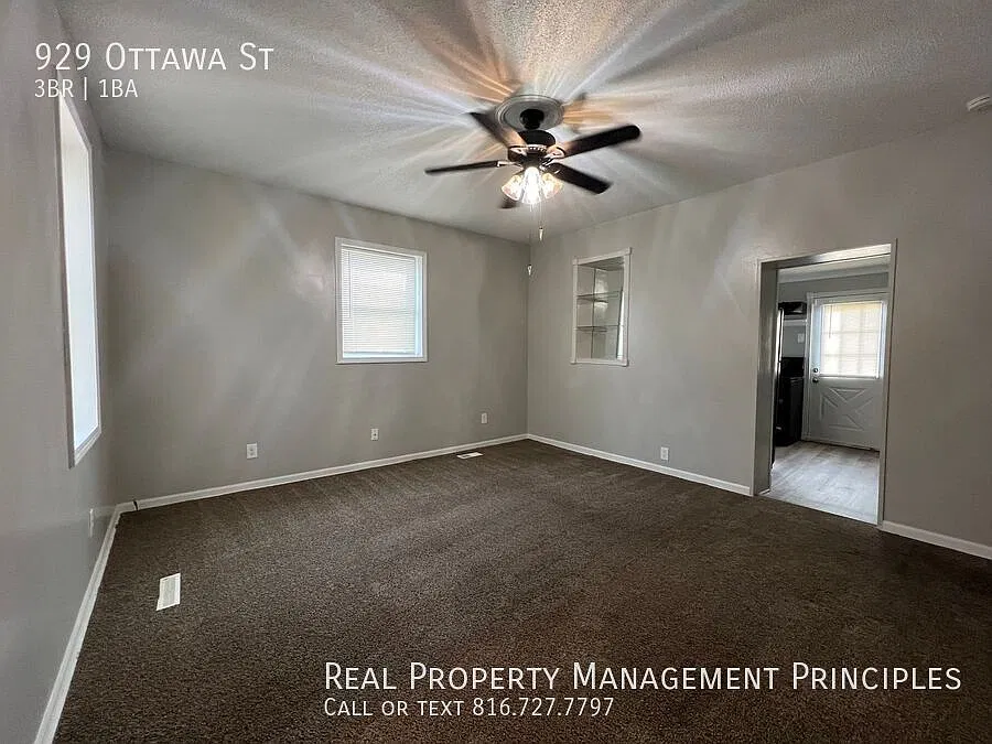 Recently Renovated 3 Bedroom, 1 Bathroom Home!! Deposit Free Living Available via Obligo!! — Photo 2