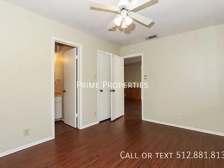 9903A Hundred Oaks Cir — Photo 10