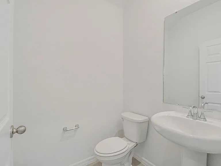 4512 Homestead Trl — Photo 9
