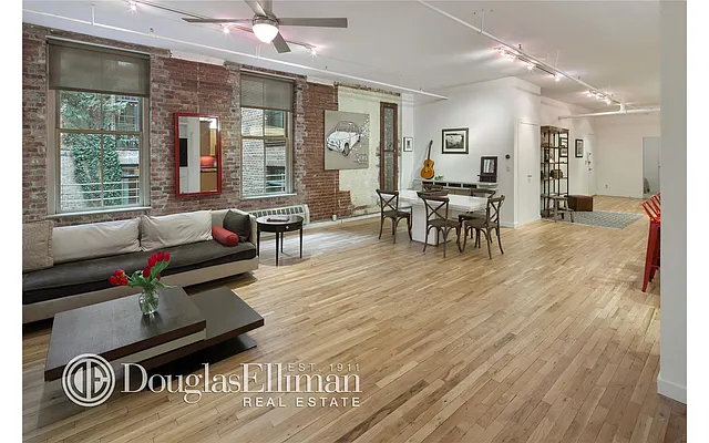 Sold by Douglas Elliman | media 24