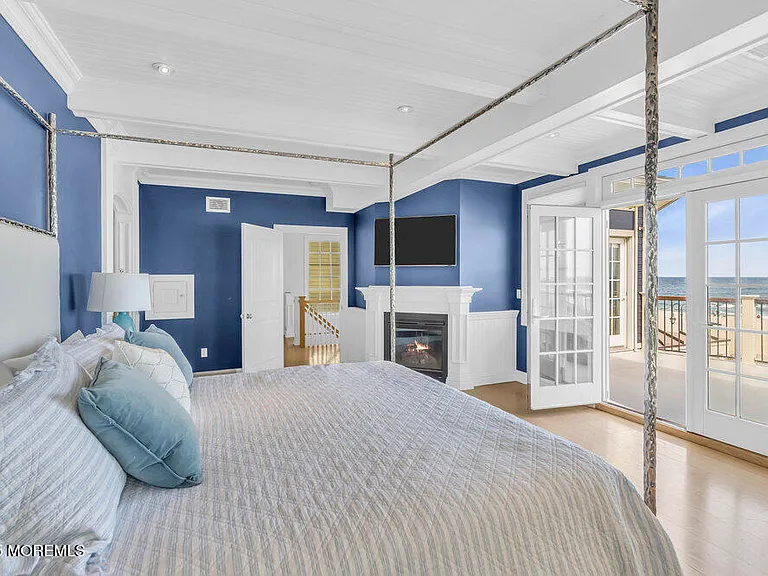 1302 Ocean Ave — Photo 48