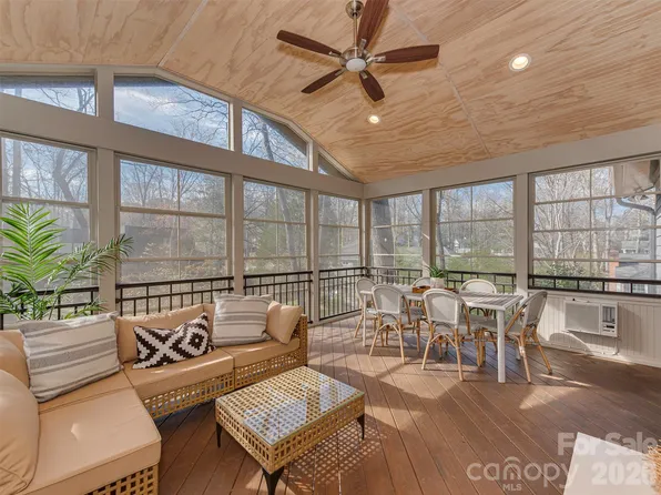 7244 Terrace Dr, Charlotte, NC 28211