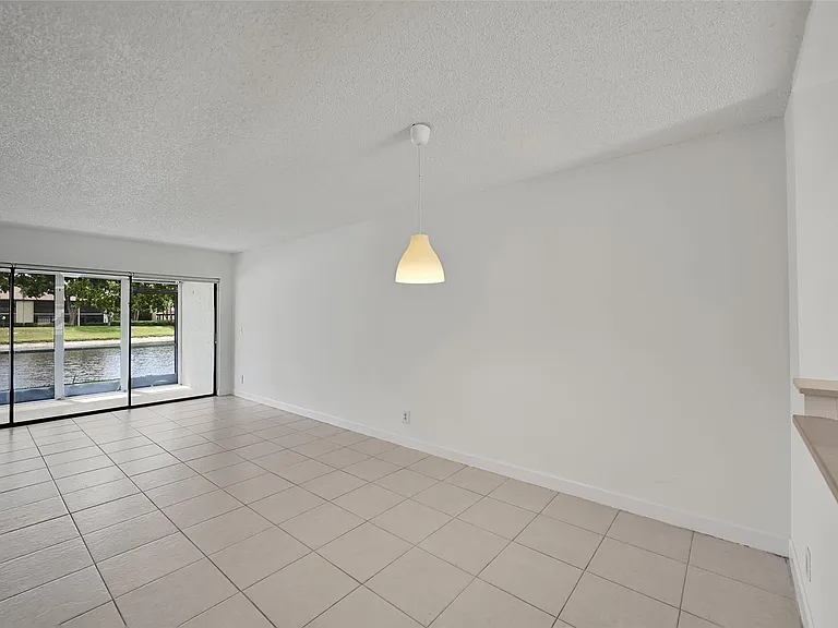 2297 SW 15th St #125 — Photo 11