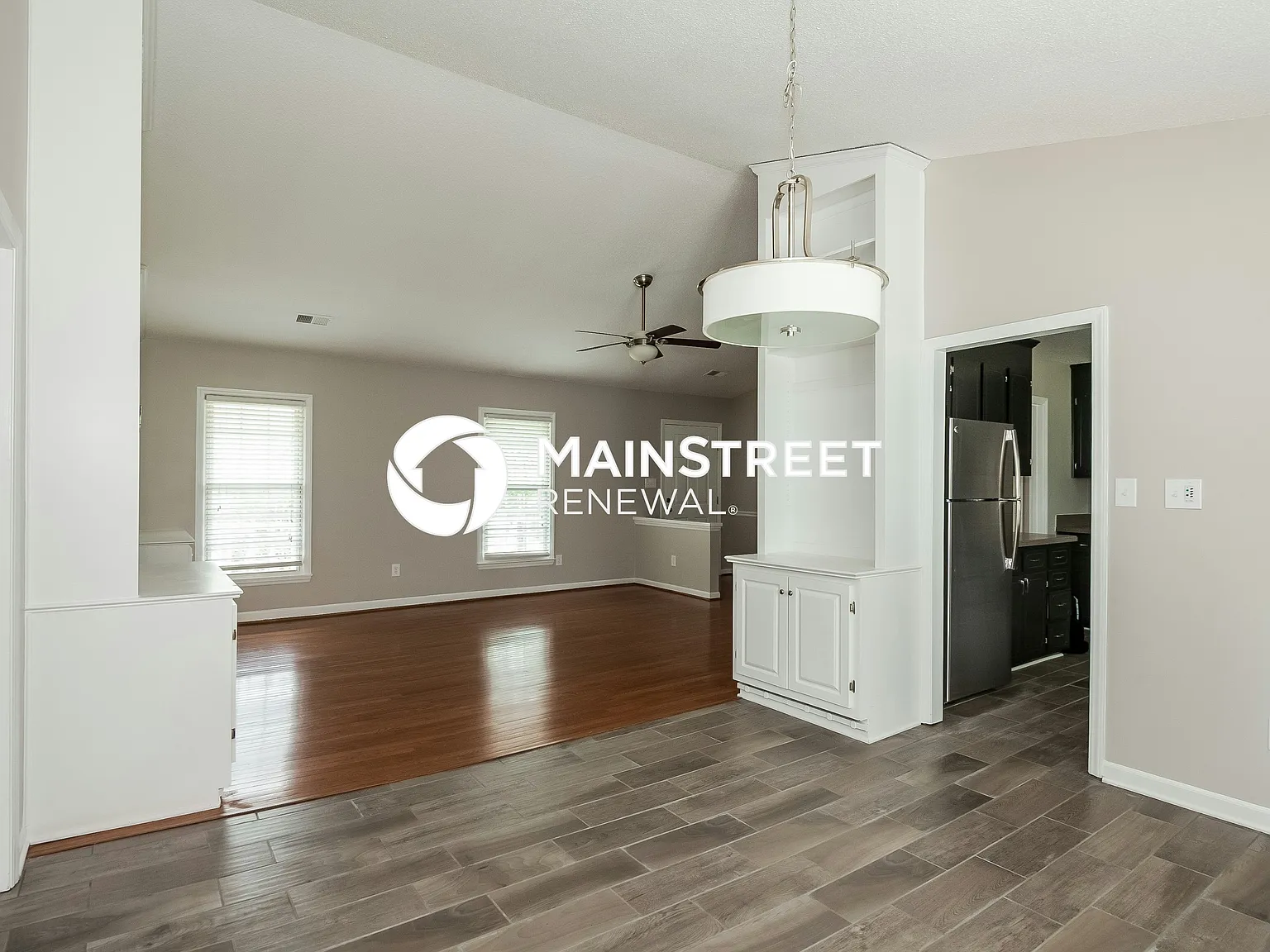 9020 Louvaine Dr — Photo 4