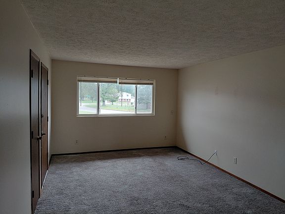 2nd image of 3115 Belmont St APT A