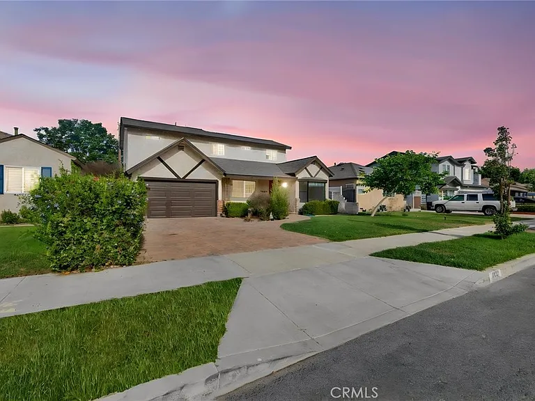 1432 N Catalina St — Photo 4