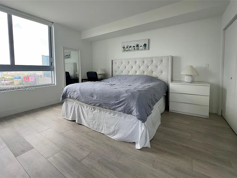 90 SW 3rd St #2012 — Photo 14