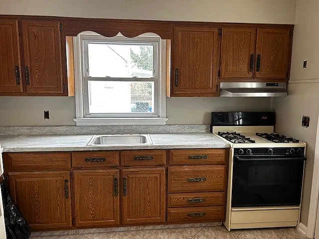 234 W High St #1A — Photo 2