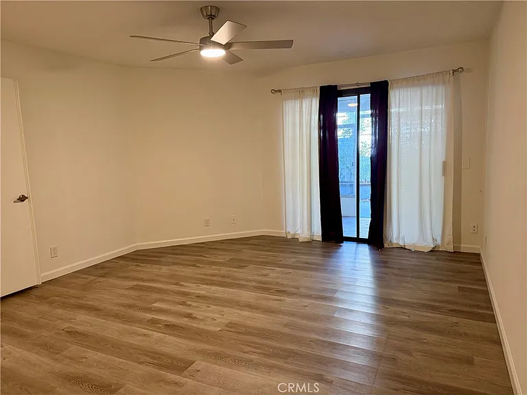 60 Coventry Ln — Photo 14