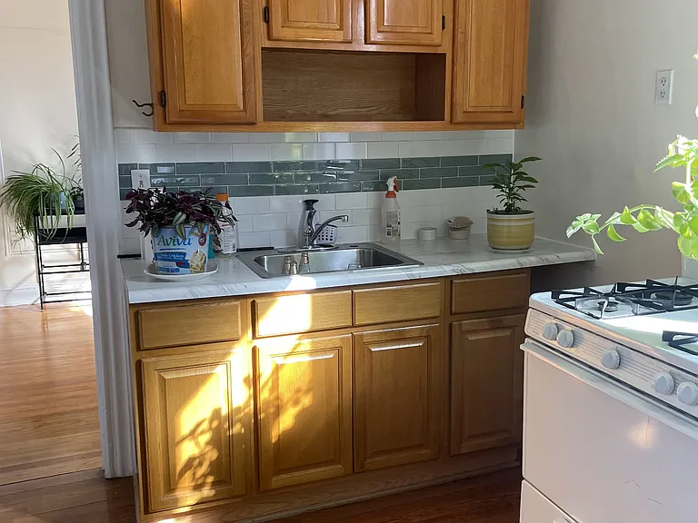 121 Saratoga Ave #3W — Photo 2