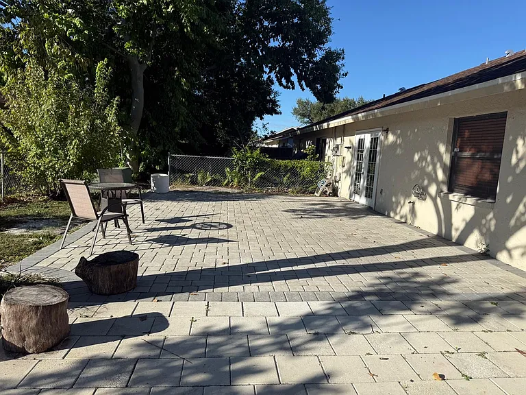1139 Deer Hollow Pl — Photo 19