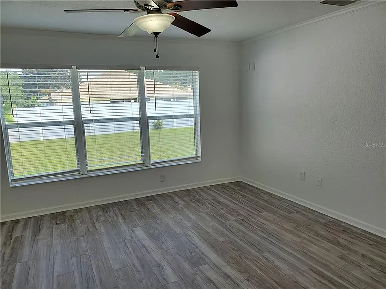 5521 43 Road St — Photo 15