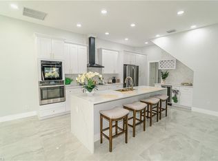 640 21st St NW, Naples, FL 34120