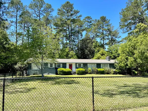309 S Dogwood Dr, Nashville, GA 31639