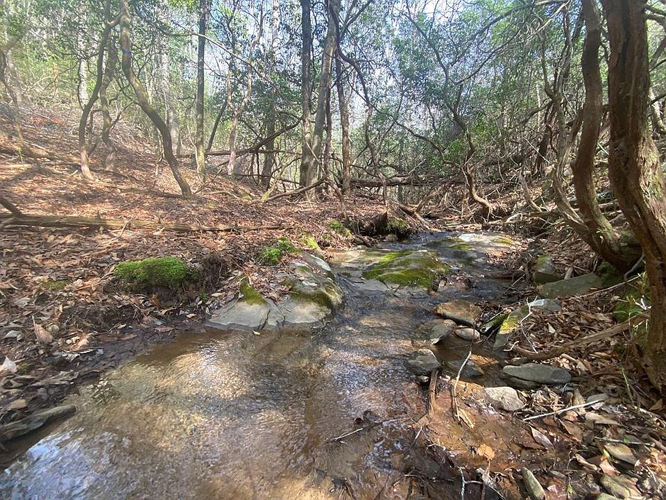 1st image of 11 Ludlum Ln #11