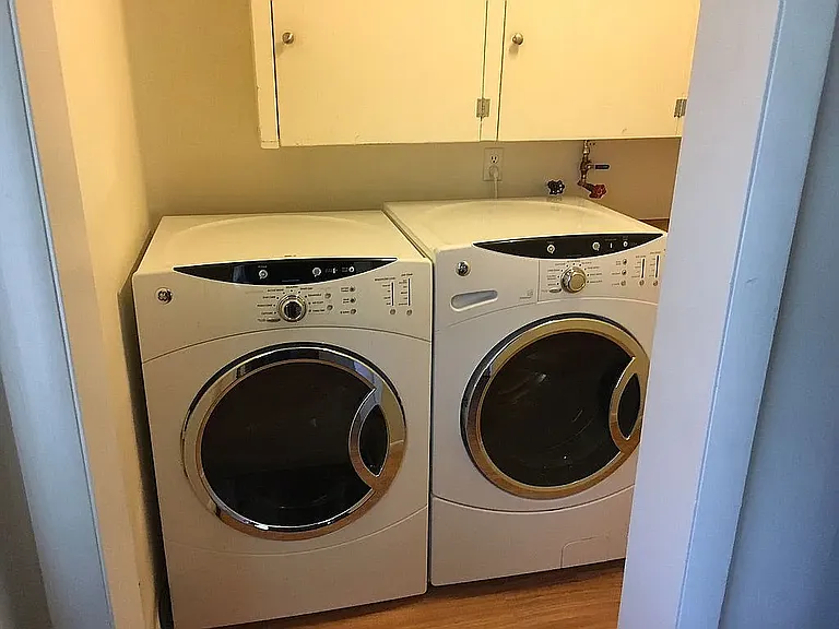 441 Poplar St — Photo 22