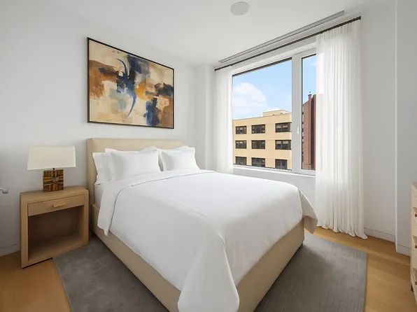 350 West Broadway image 13 of 16