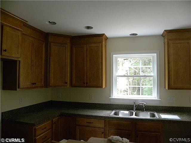 2nd image of 2800 Glen Cove Court Gln